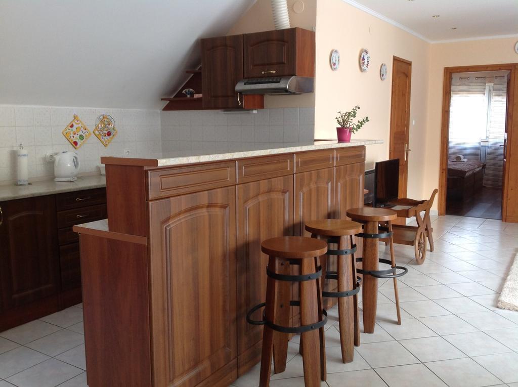 Attila Apartmanház Hotel Hévíz Quarto foto
