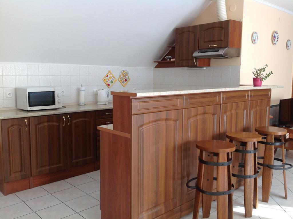 Attila Apartmanház Hotel Hévíz Quarto foto