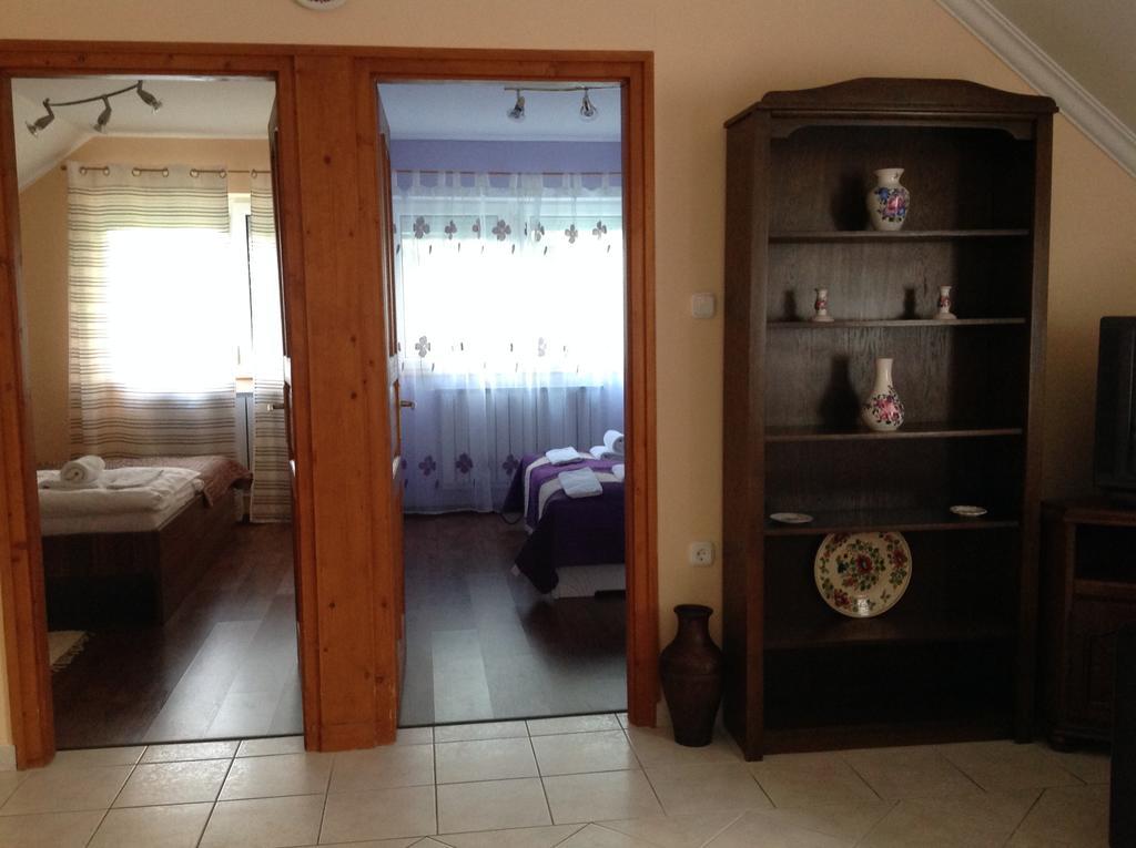 Attila Apartmanház Hotel Hévíz Quarto foto