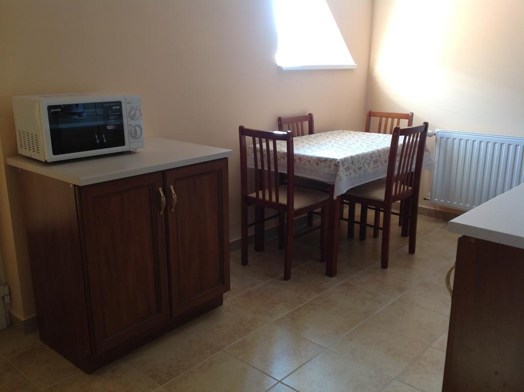 Attila Apartmanház Hotel Hévíz Quarto foto